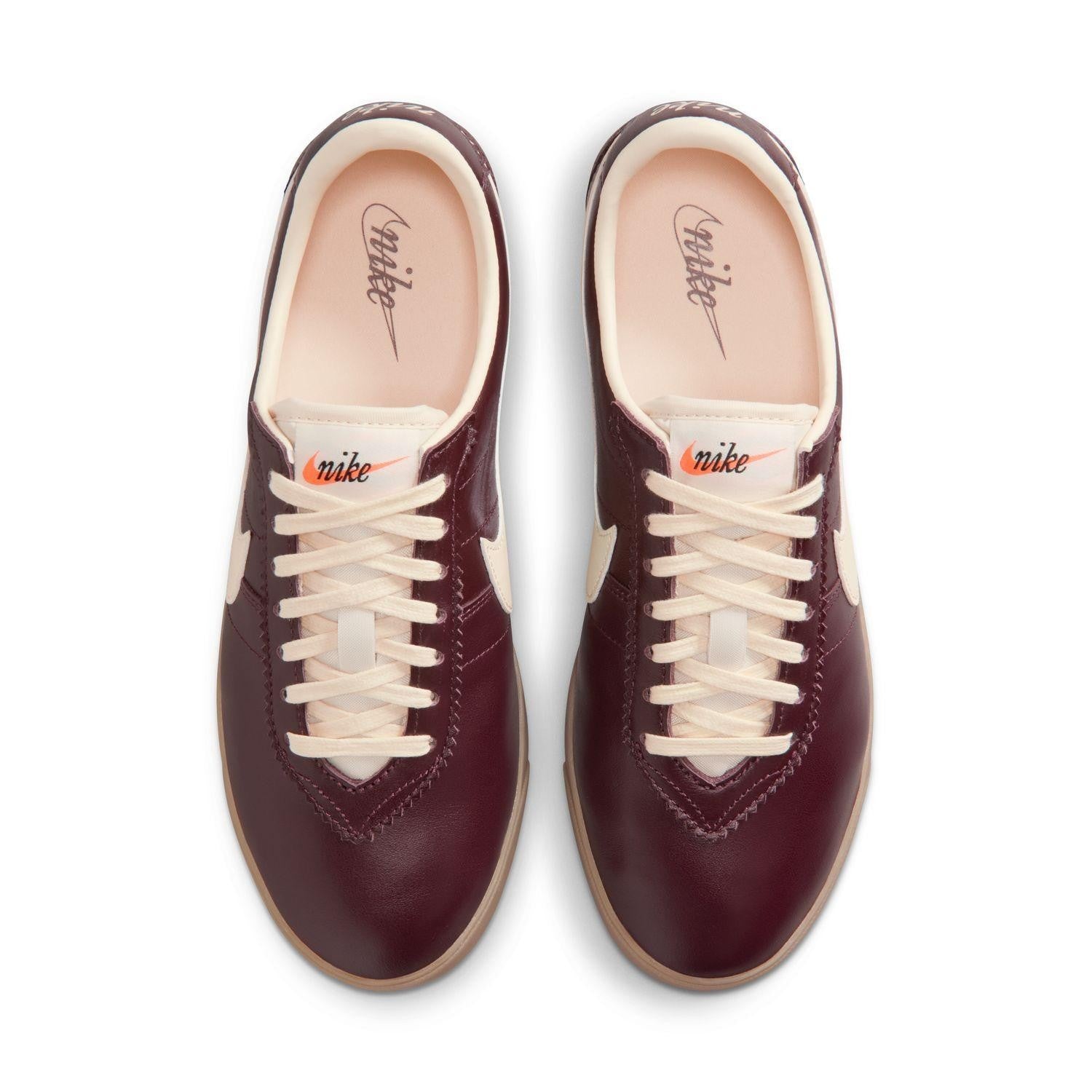 II1259-600 Nike ASTROGRABBER LEATHER BURGUNDY CRUSH MUSLIN GUM (Women's)