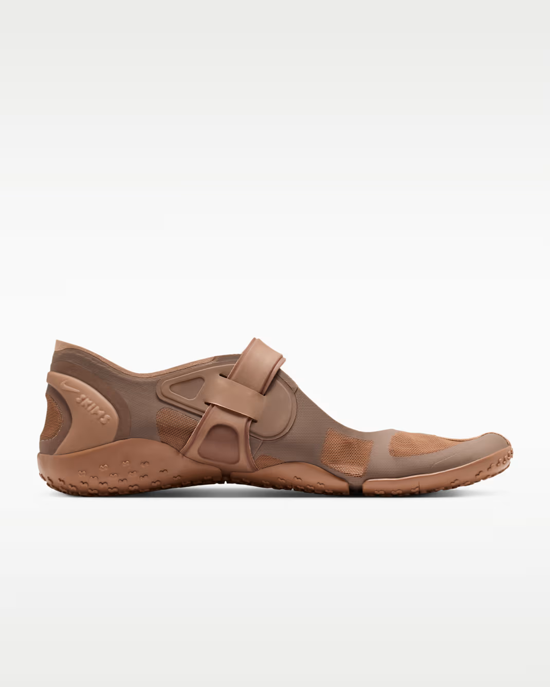 IO7694-201 SKIMS Ã Nike Rift Mesh "Archaeo Brown" (Women's)