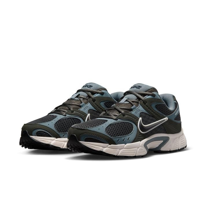 MIO7835 NIKE V5 RNR NBK (Men's)