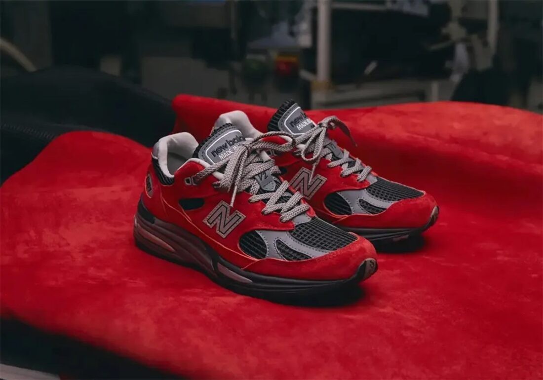 U991KR2 New Balance 991V2 "Red" (China Exclusive) (Men's)