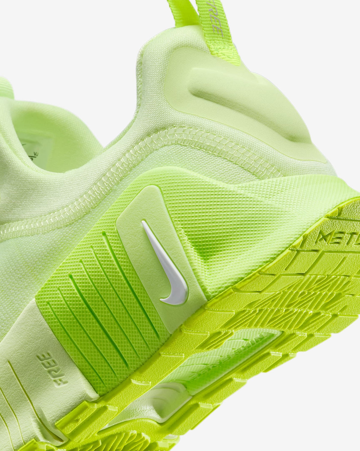 FJ7126-702 Nike Free Metcon 6 Workout Shoes  (Women's)