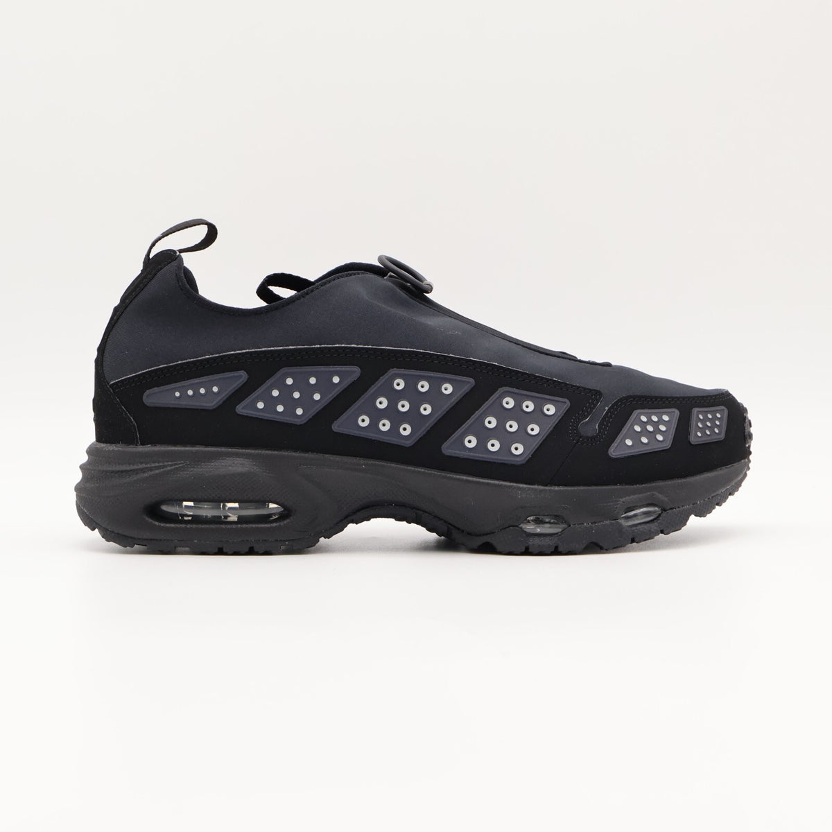 FZ2068-001 Nike Air Max SNDR Black and Silver (Women's)