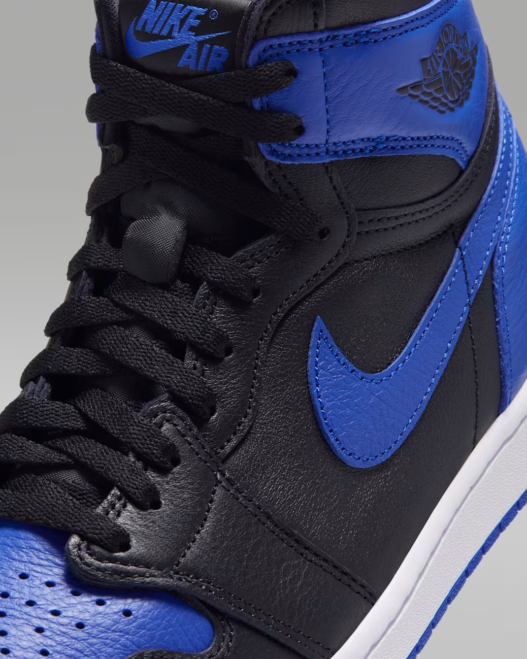 IQ5495-005 Nike Air Jordan 1 High OG "Royal" (2026) (Men's)
