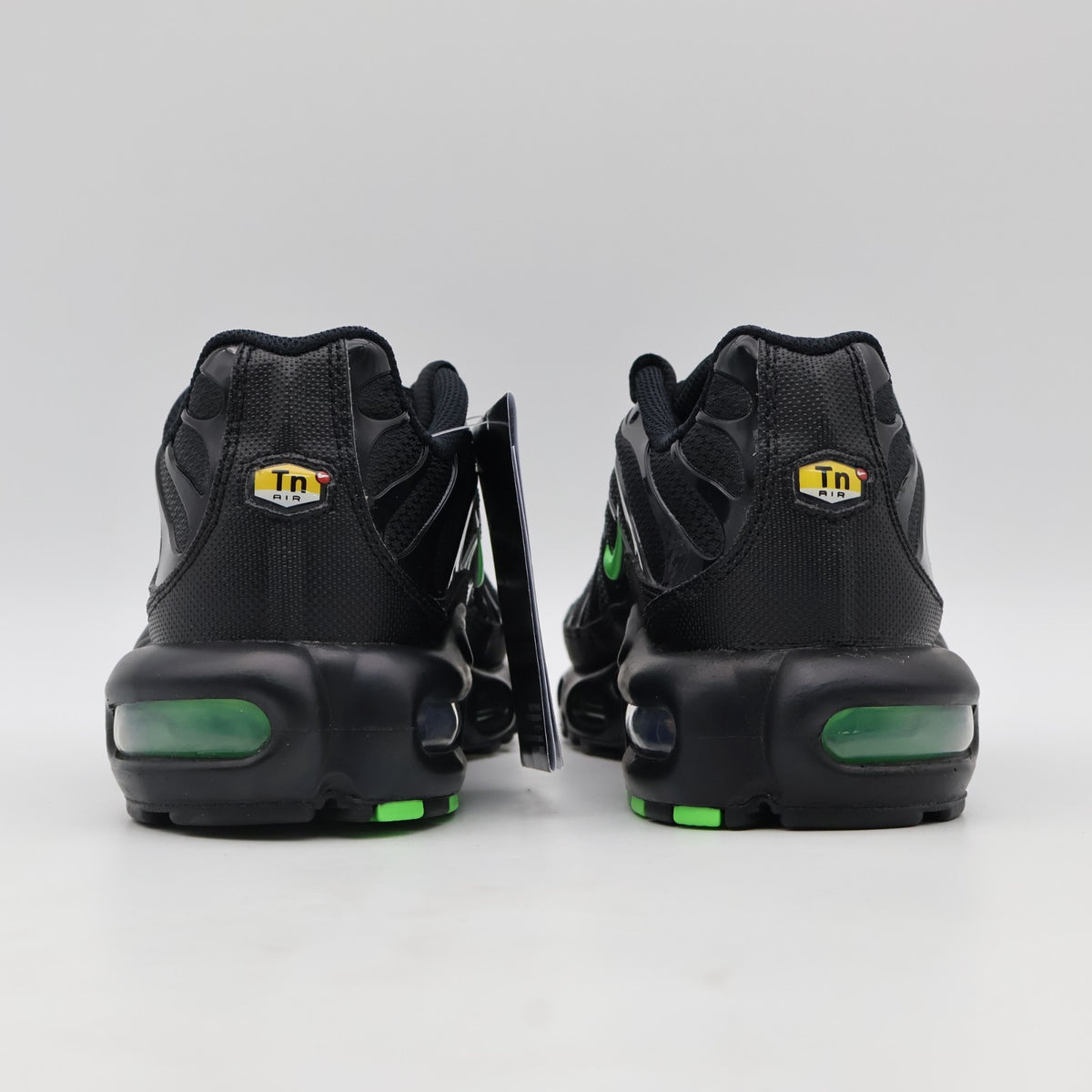 DM0032-024 Nike Air Max Plus Green Strike (Men's)