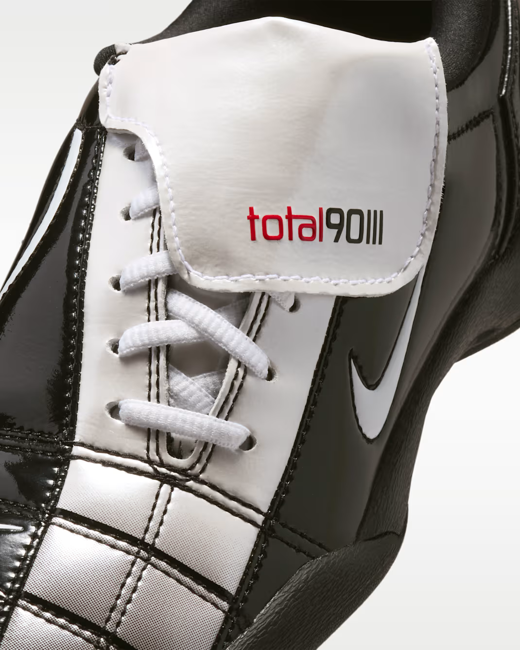 IO2389-001 Nike Total 90 3 SE Black/White/University Red (Women's)
