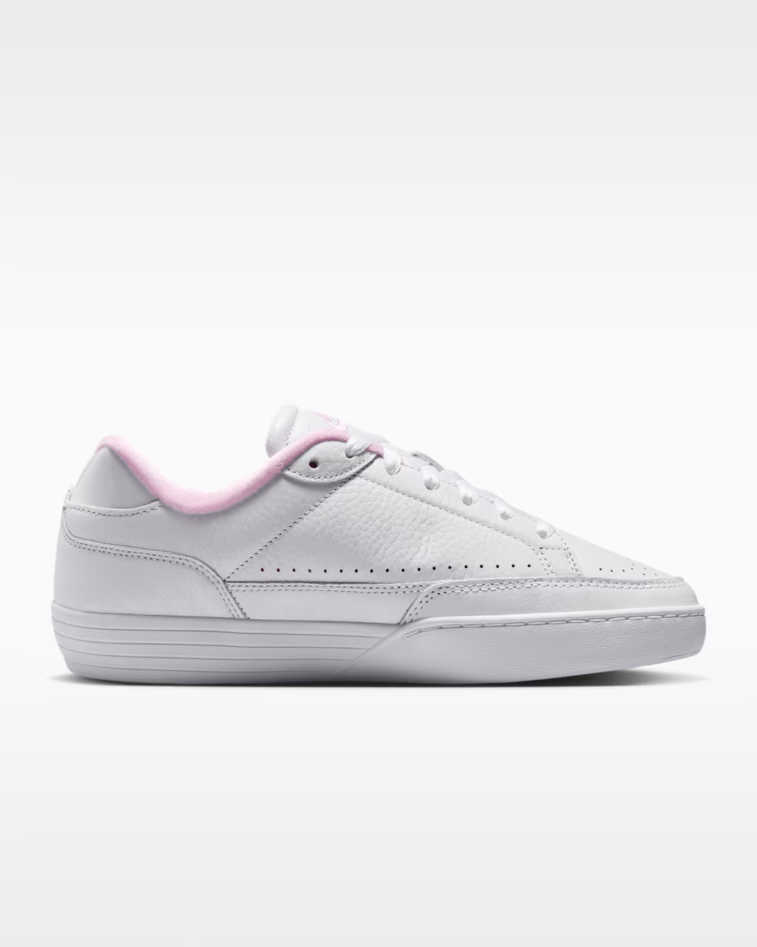 IR8636-100 Nike Tennis Centre "Florette" (Women's)