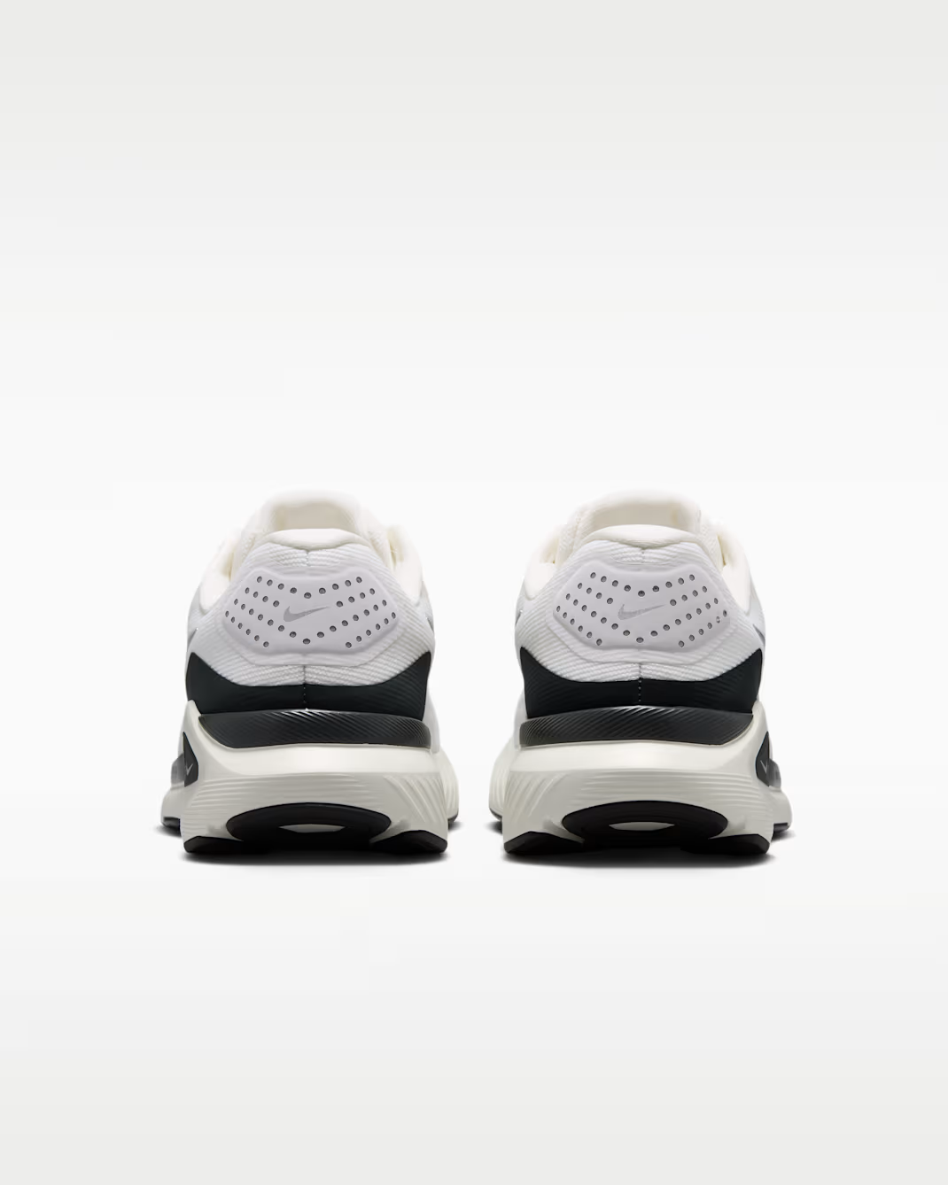 IO9917-101 Nike Structure 26 "Summit White/Anthracite" (Women's)