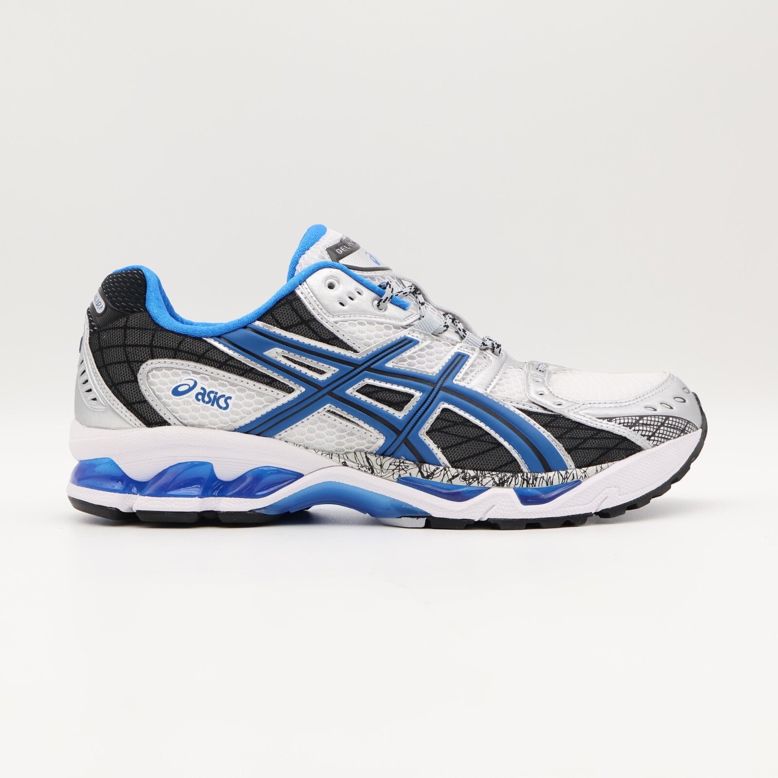 1203A543-101 Asics Gel-Nimbus 10.1 White Directoire Blue (Men's)