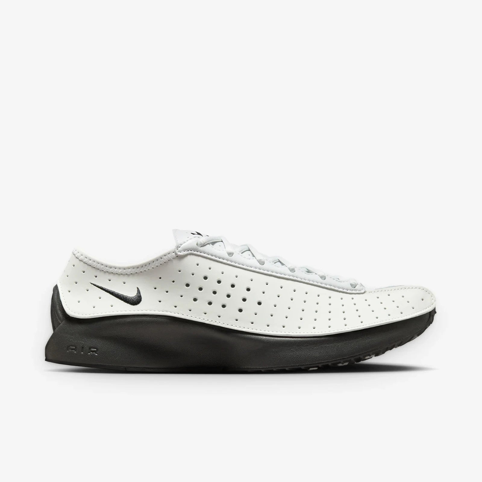 IB1403-100 Dover Street Market Nike Air Superfly White (Women's)
