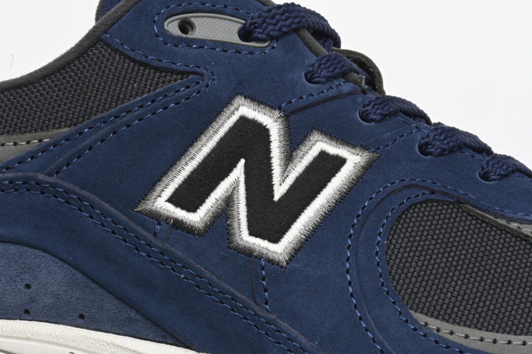 M2002RAS Safari New Balance 2002R Navy (Men's)