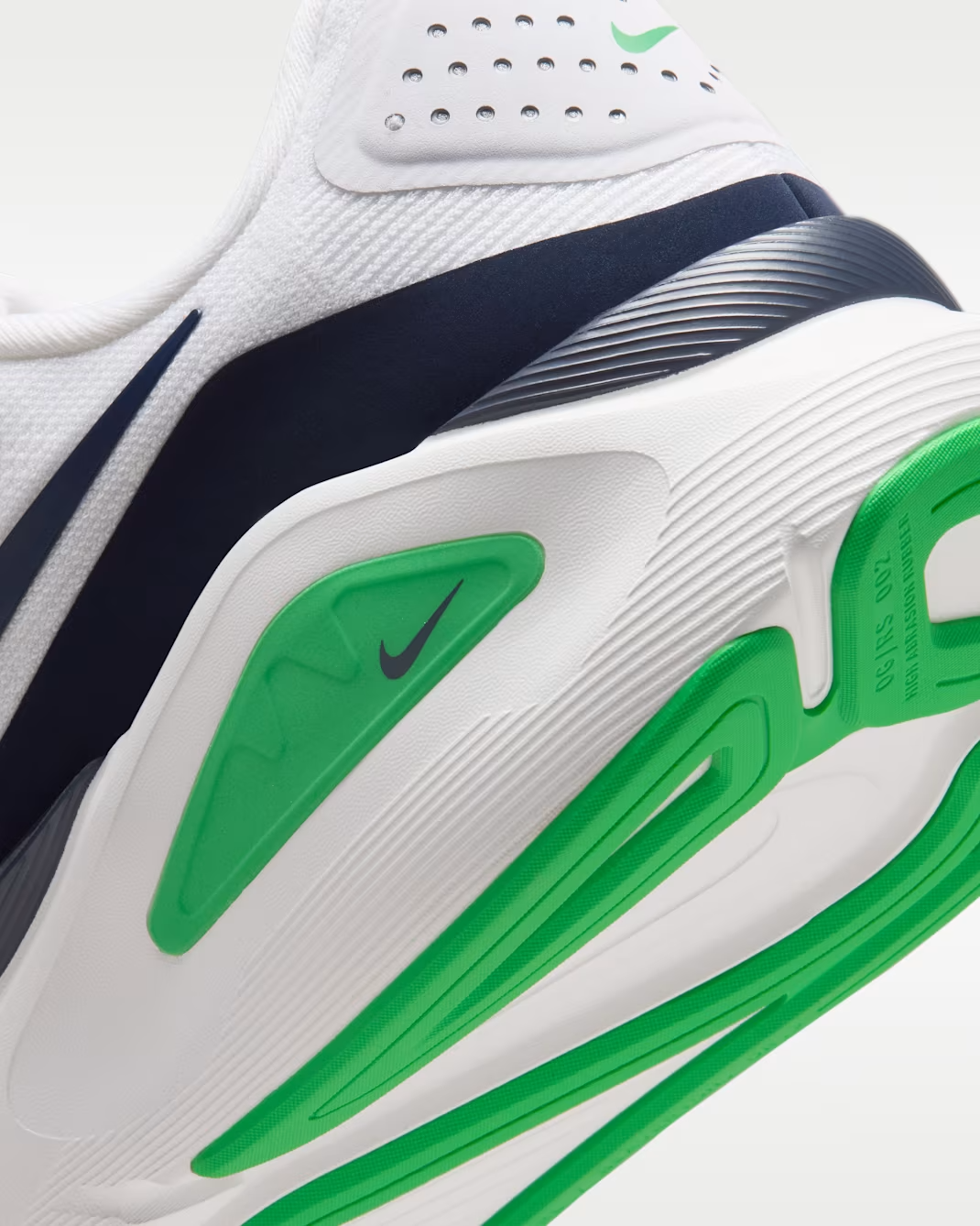 HJ1102-108 Nike Structure 26 "White/Green Spark" (Men's)