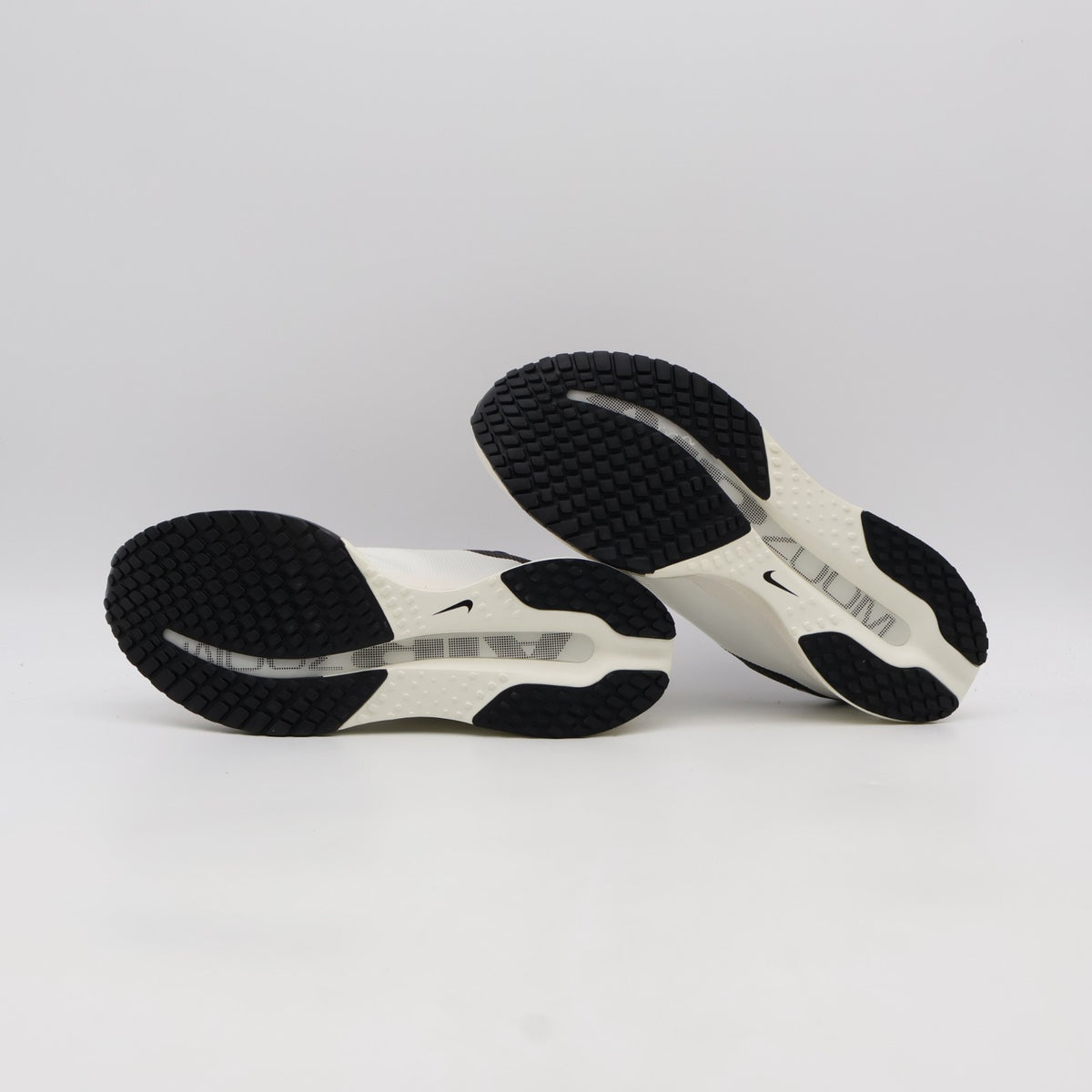 IR2166-001 Nike Pegasus Premium "Black/Sail" (Men's)