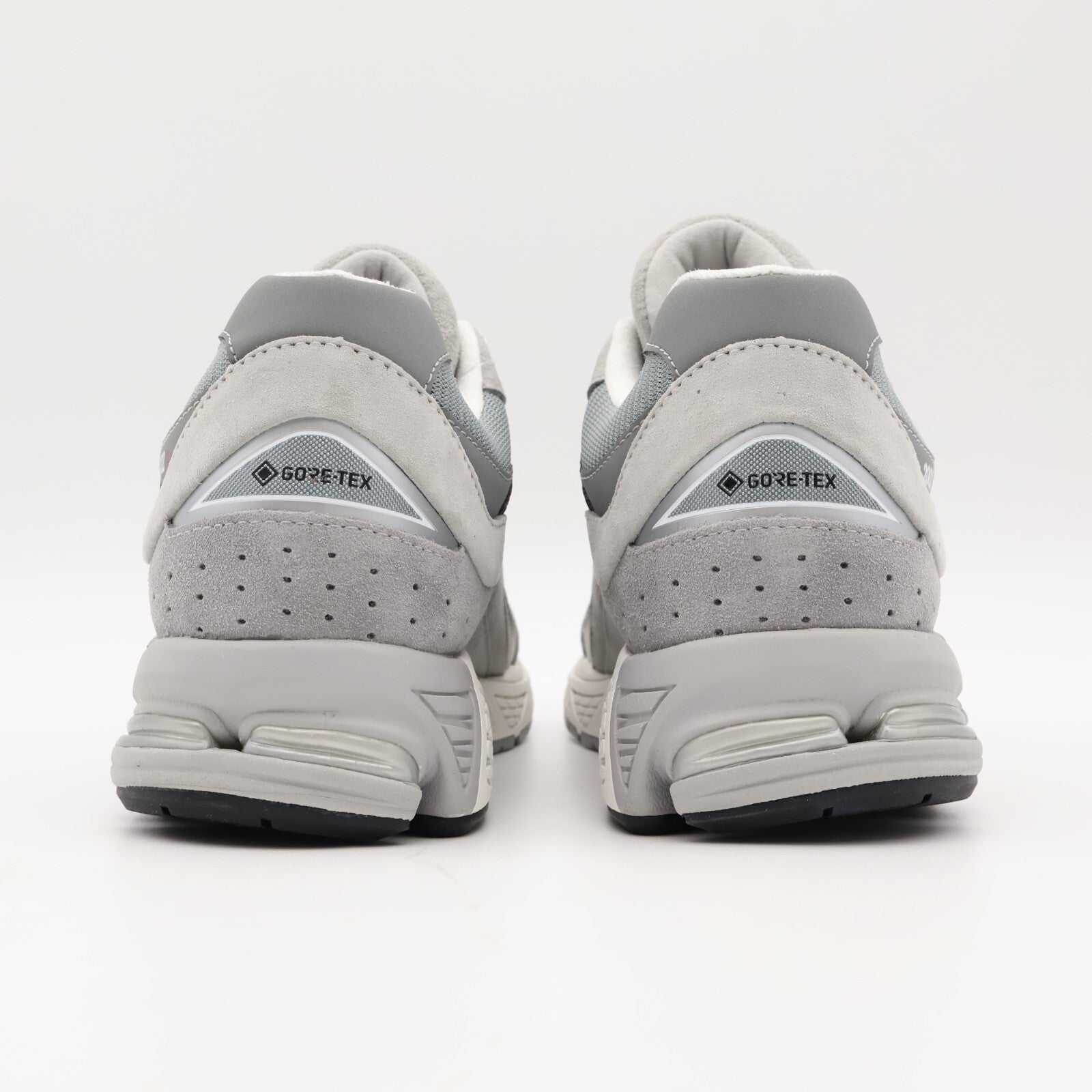 M2002RXJ New Balance 2002R GORE-TEX Concrete (Men's)