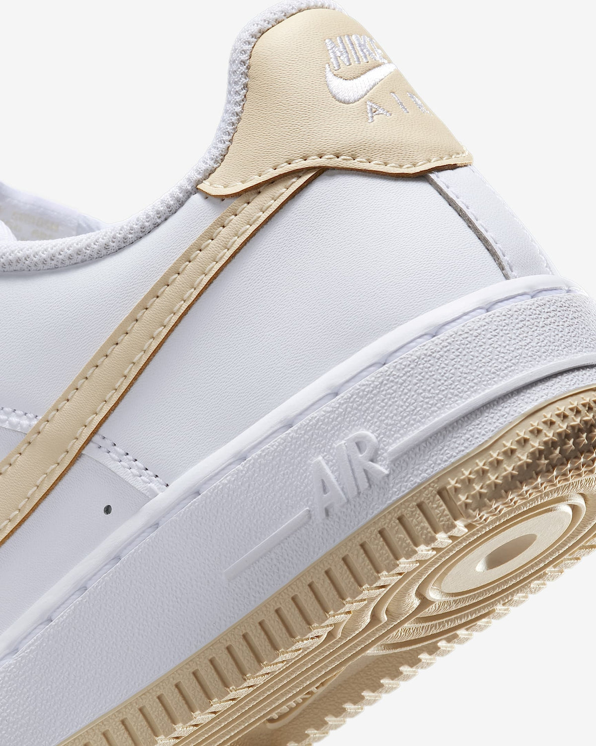 FV5948-118 Nike GS Air Force 1 White White Light Khaki