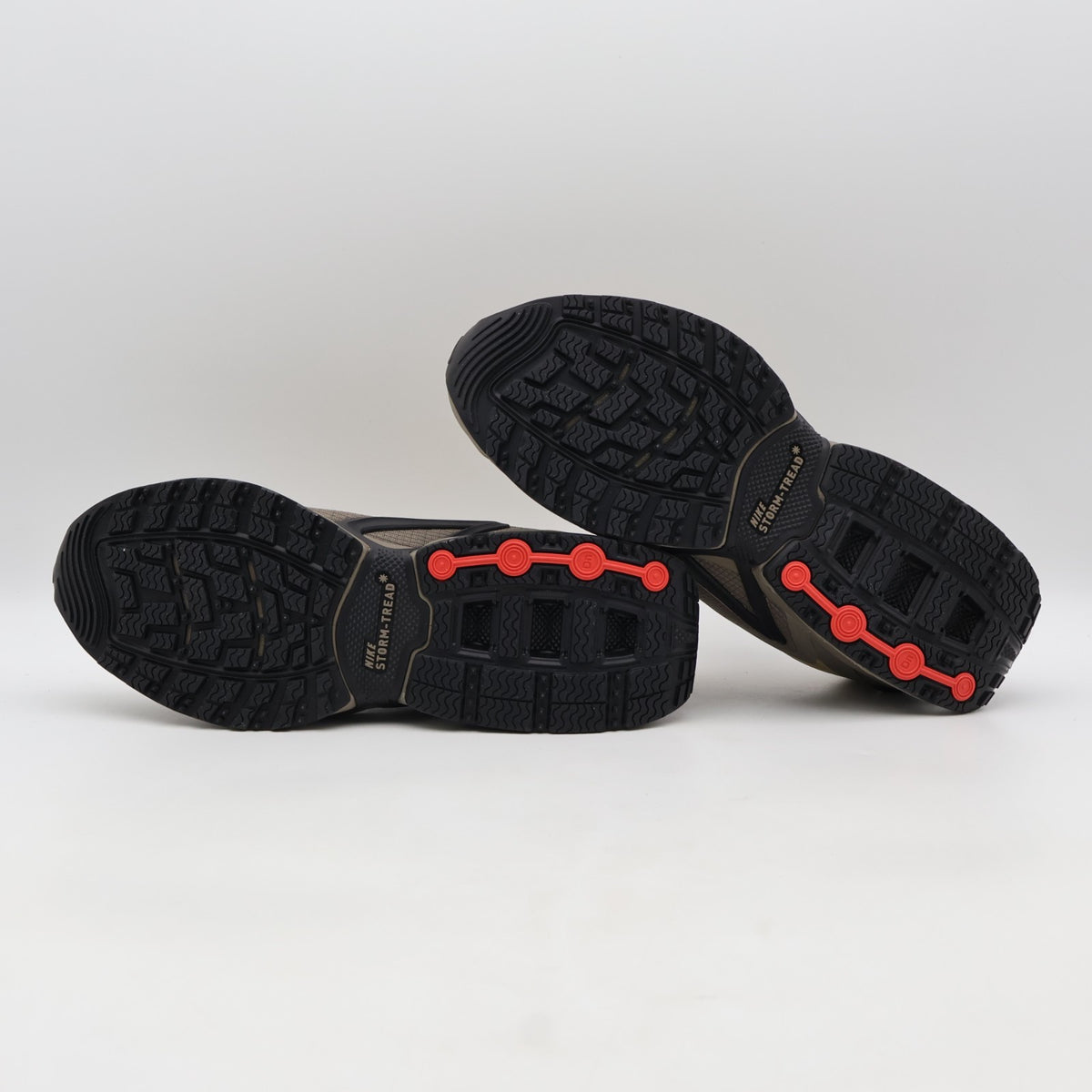 HQ8605-200 Nike Air Max DN Roam (Men's)