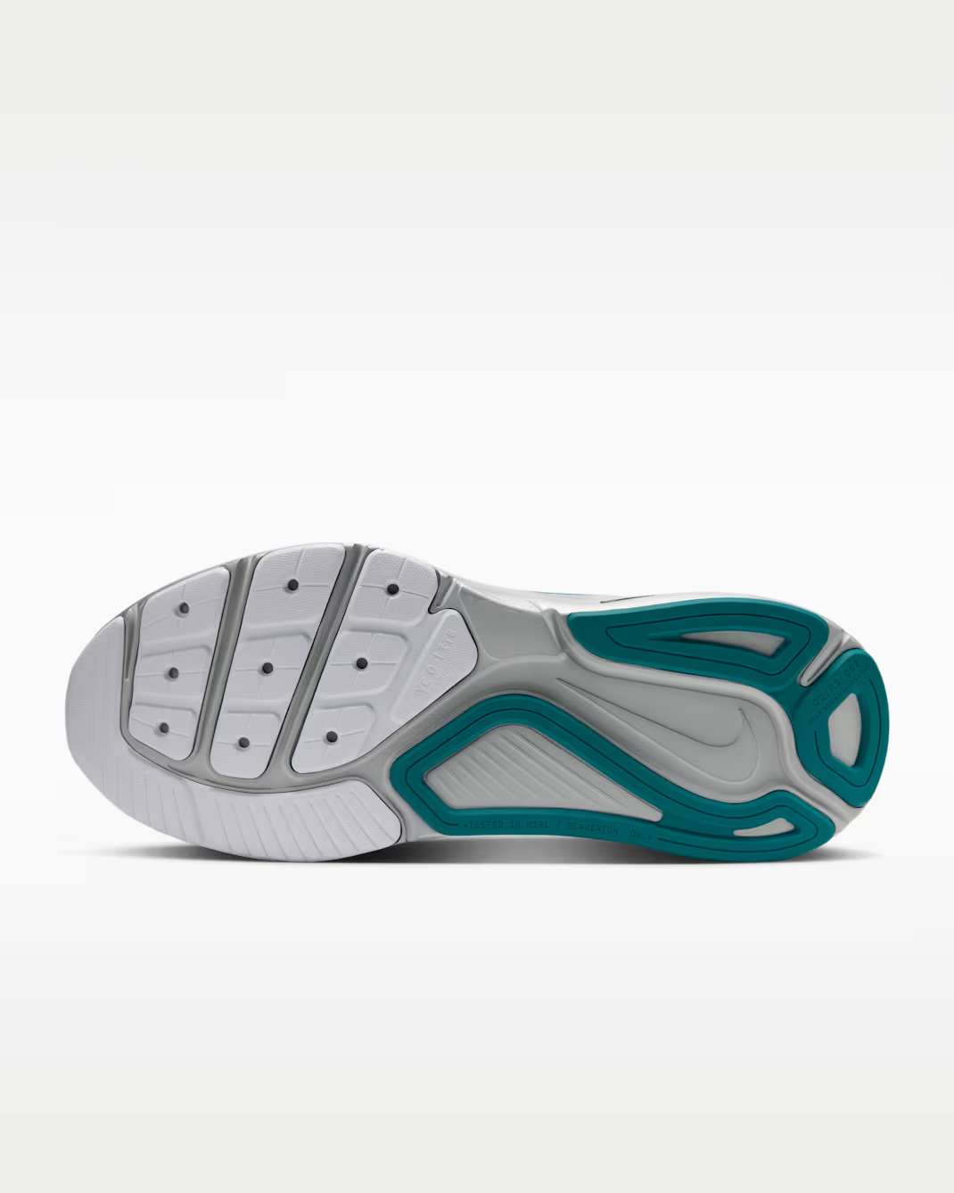 IQ0457-001 Nike Structure 26 "Football Grey/Black" (Men's)