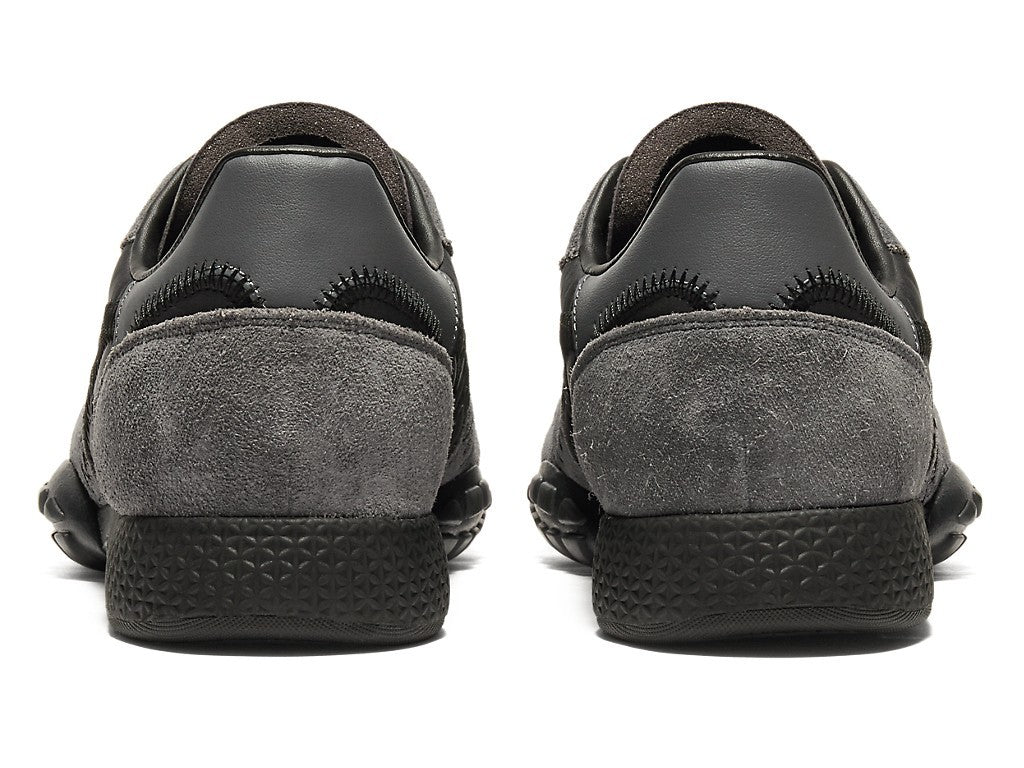 1183C558-001 Onitsuka Tiger Traspike Black (Men's)