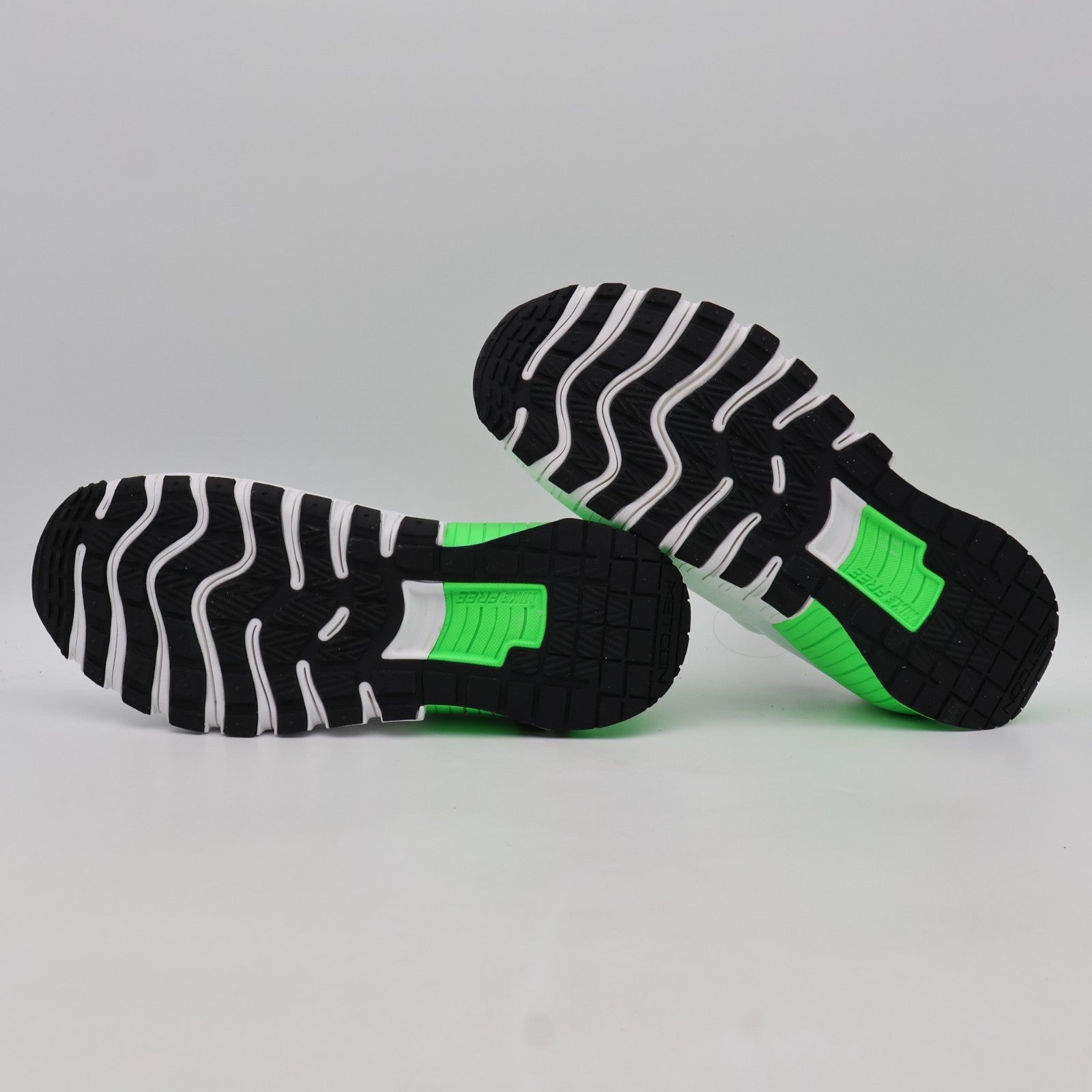 FJ7127-107 Nike Free Metcon 6 White Green Strike Black (Men's)