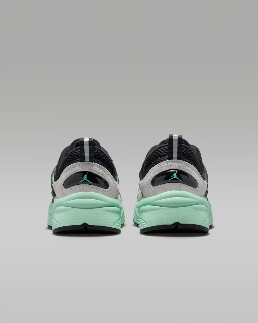IB3722-004 Nike Jordan Trunner O/S Black Green Glow (Men's)