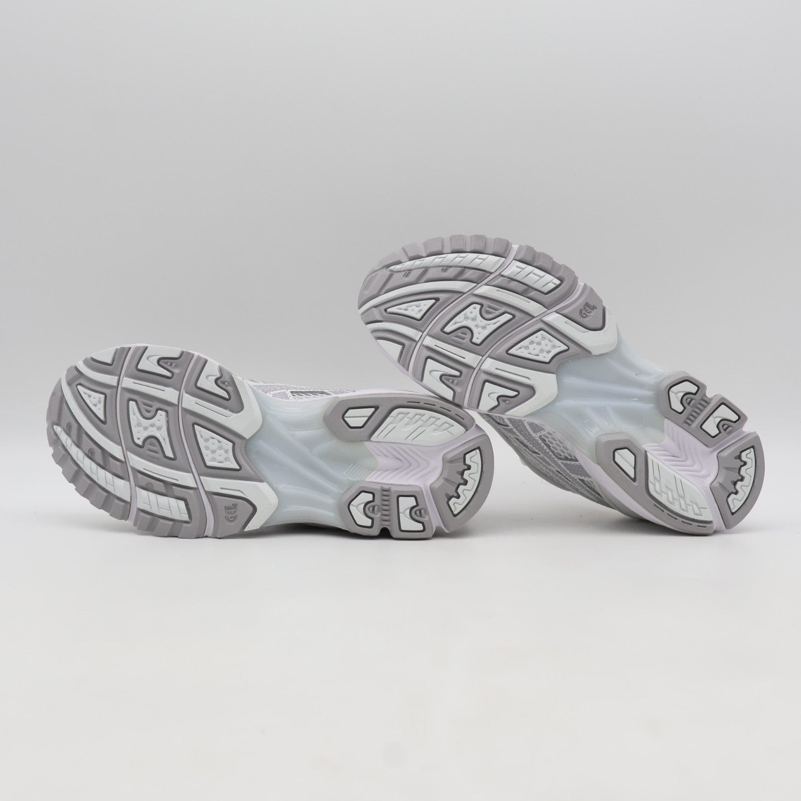 1203B291-100 THOM BROWNE Asics Gel-Kayano 14 White (Men's)