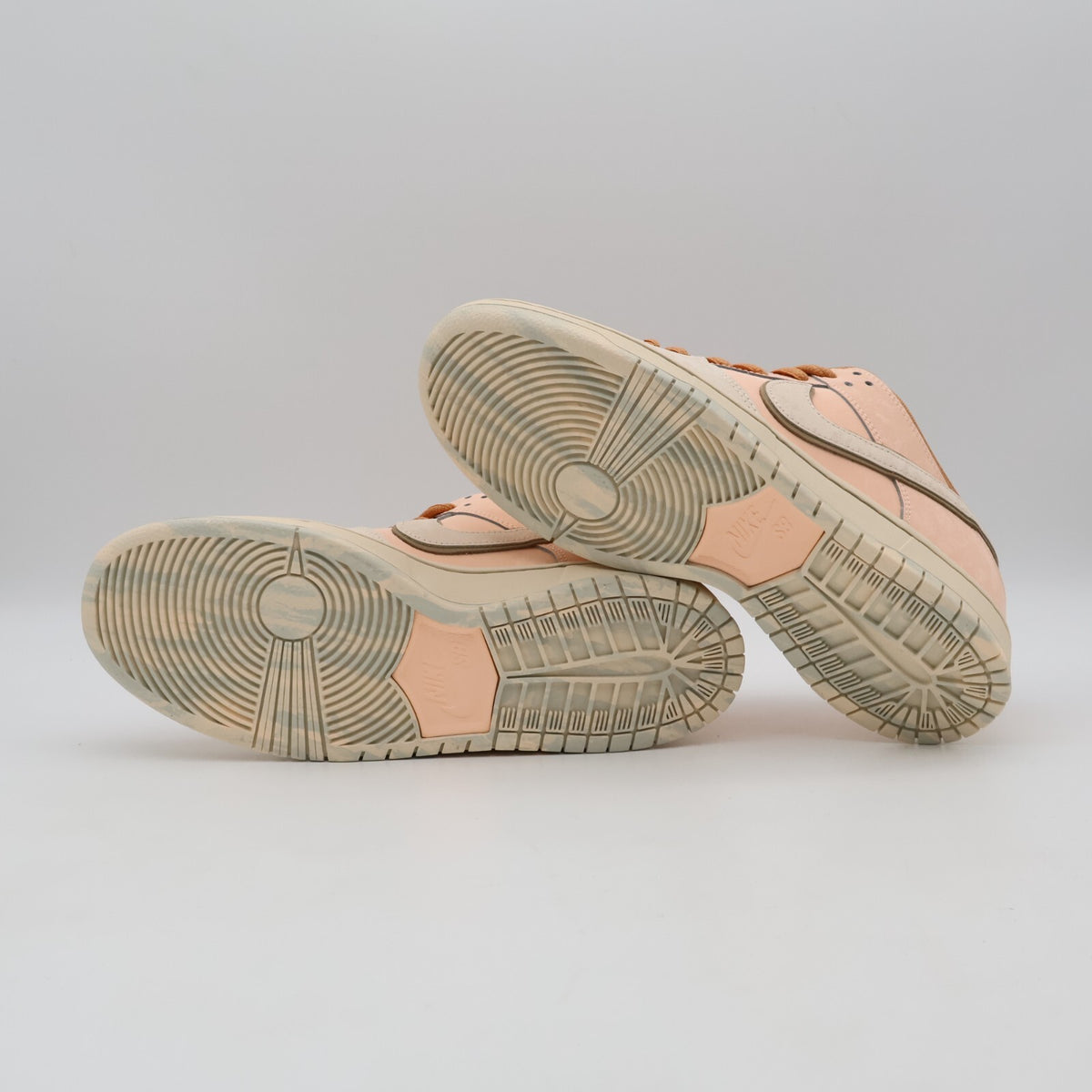 FV5926-200 Nike SB Dunk Low Pro PRM Crimson Tint and Amber Brown (Men's)