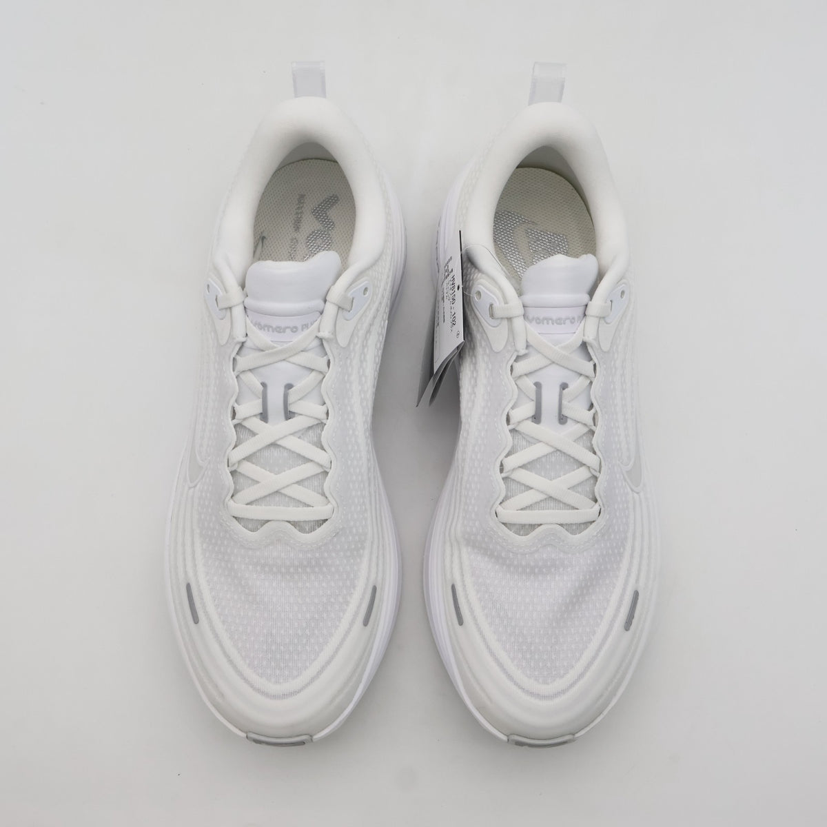 HV8150-102 Nike Vomero Plus White Photon Dust Metallic Silver Summit (Men's)