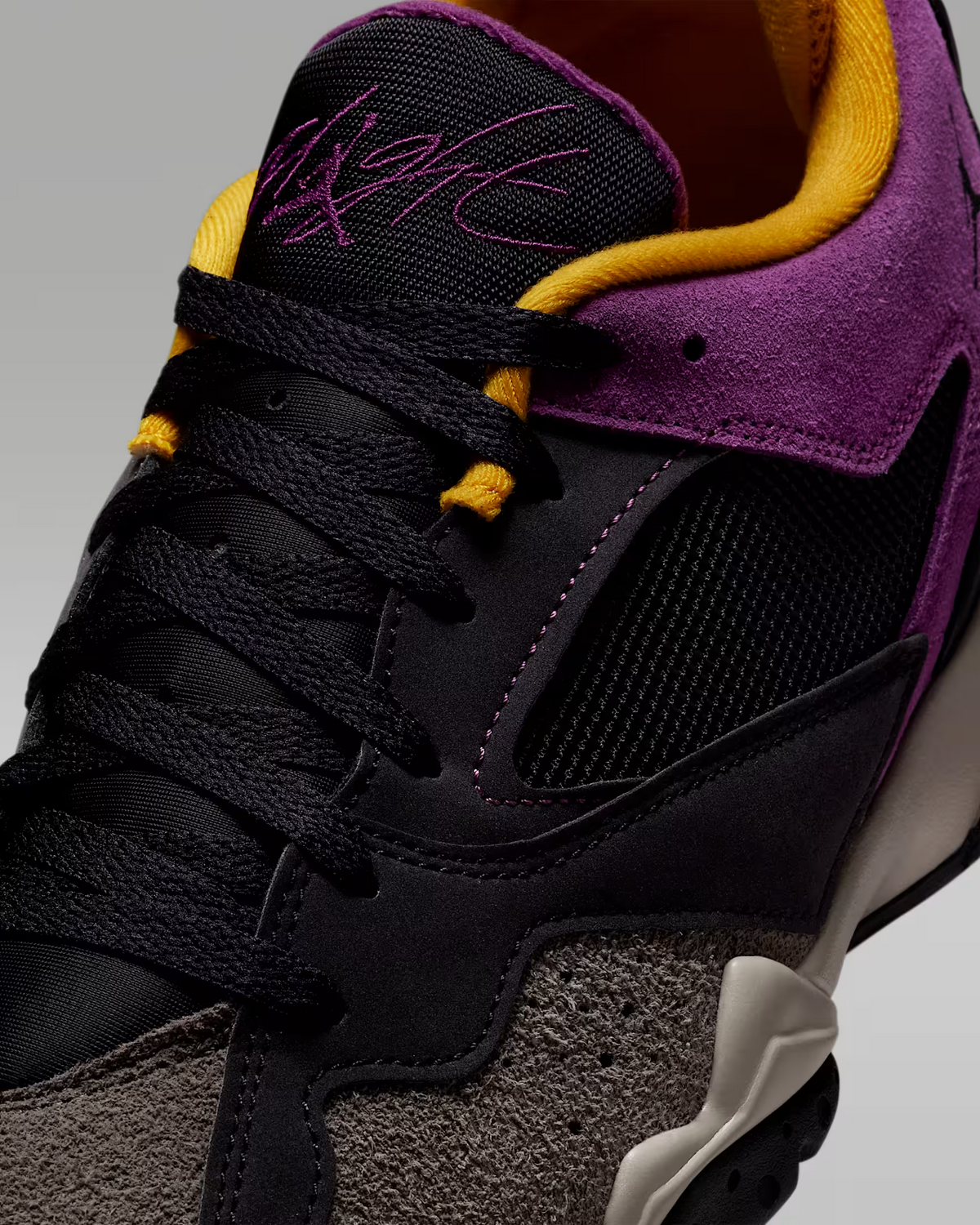 HQ3950-005 Nike Jordan MVP 92 Viotech (Men's)