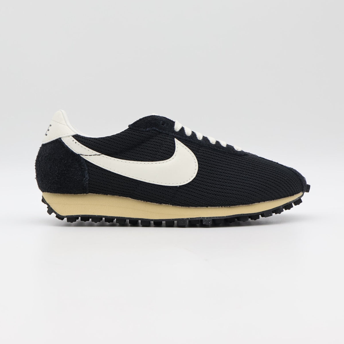 HM0950-001 NIKE LD-1000 Black and Sail (Men's)