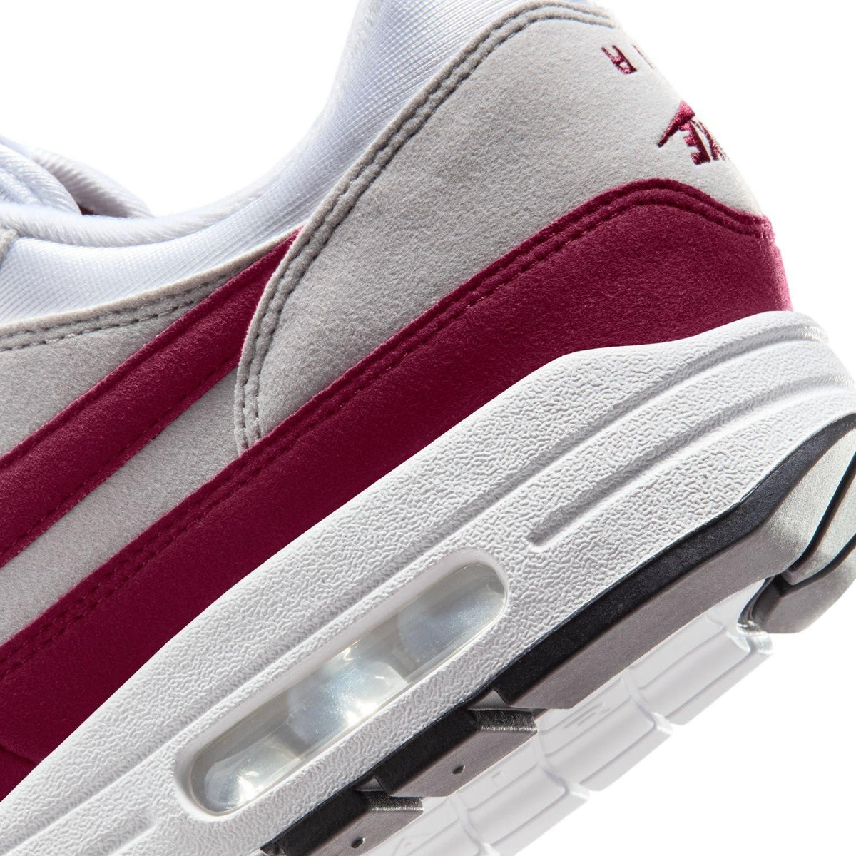 IM3906-100 Stranger Things Ã Nike Air Max 1 '87 Steve Harrington (Men's)