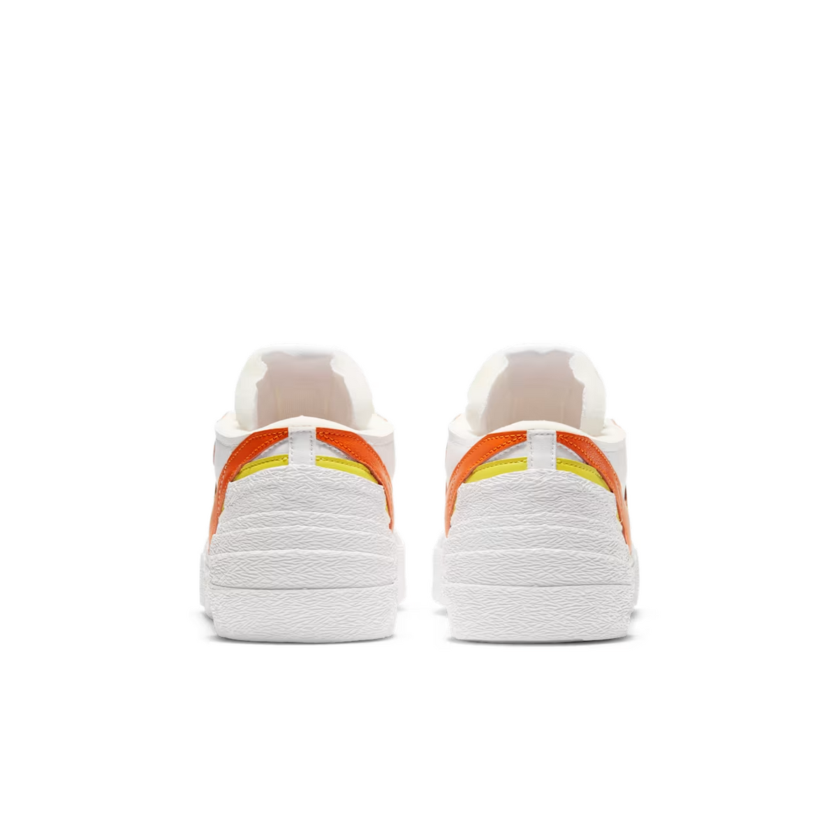 DD1877-100 SACAI Ã NIKE BLAZER LOW MAGMA ORANGE (Men's)