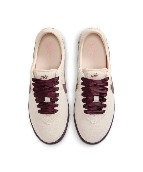 IQ3367-299 Nike Astrograbber Leather SE Cream Burgundy Crush (Women's)