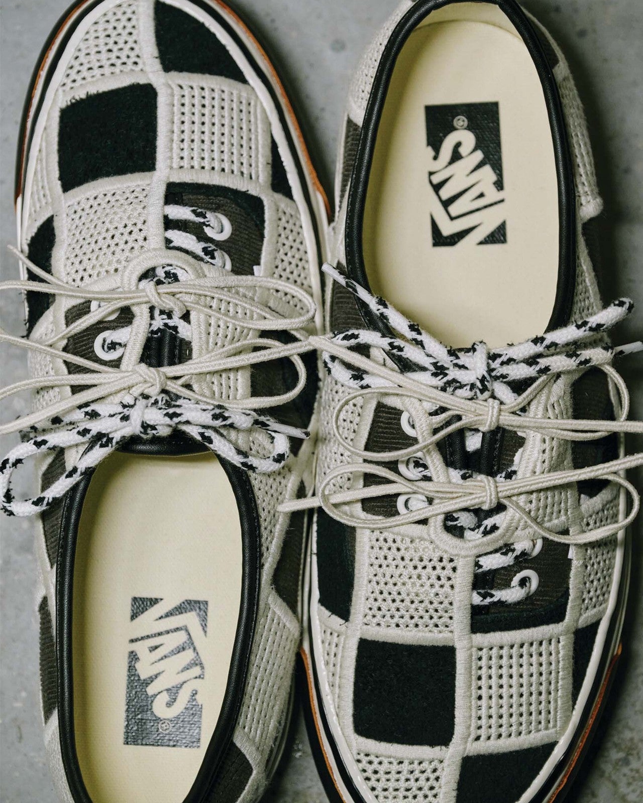 VN000Y0RFDB Vans Premium Authentic 44 Shell Knit BlackEgret (Men's)