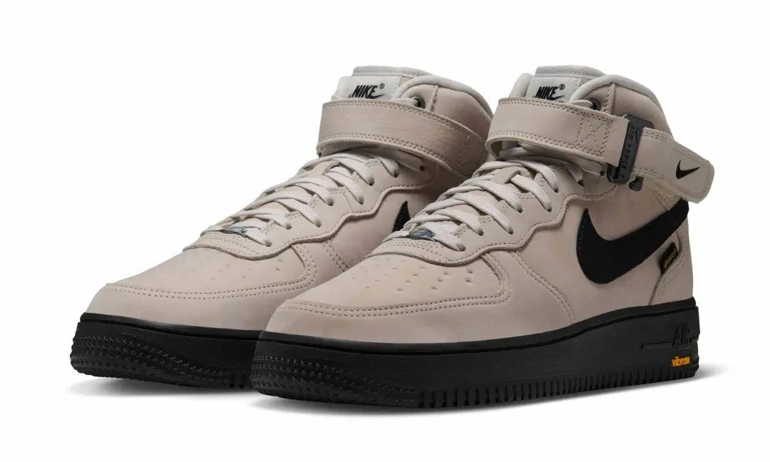 IO1875-100 Nike AIR FORCE 1 MID '07 GTX VIBRAM (Men's)