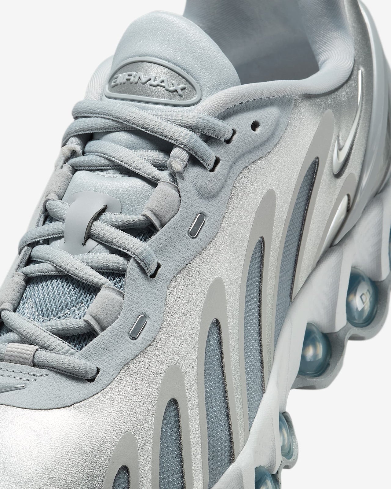 HF5509-001 Nike Air Max DN8 Wolf Grey Off White Off White Metallic (Women's)