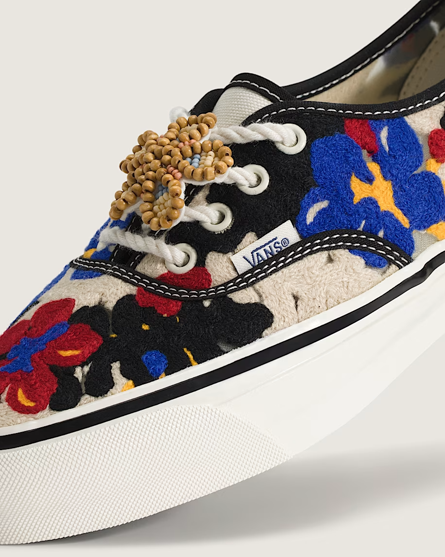 VN000Y0S448 Vans Premium Authentic Needlework "Multi"