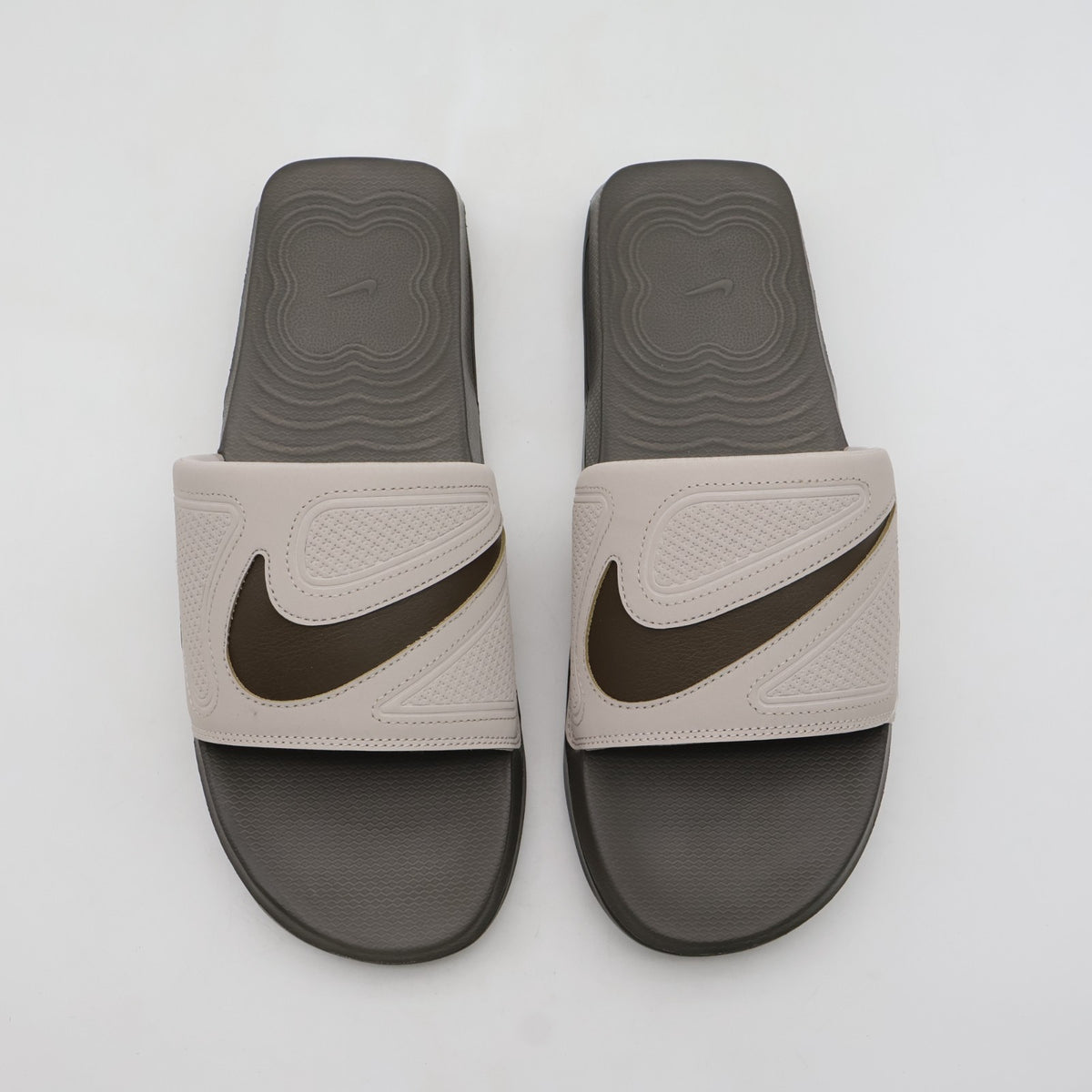 DC1460-203 DC1460-203 Nike Air Max Cirro Slides Dark HazelMoon Particle (Men's)