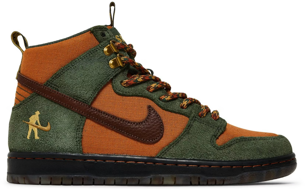 DO6119-300 PASS~PORT Ã Nike SB Dunk High "Work Boot" (Men's)