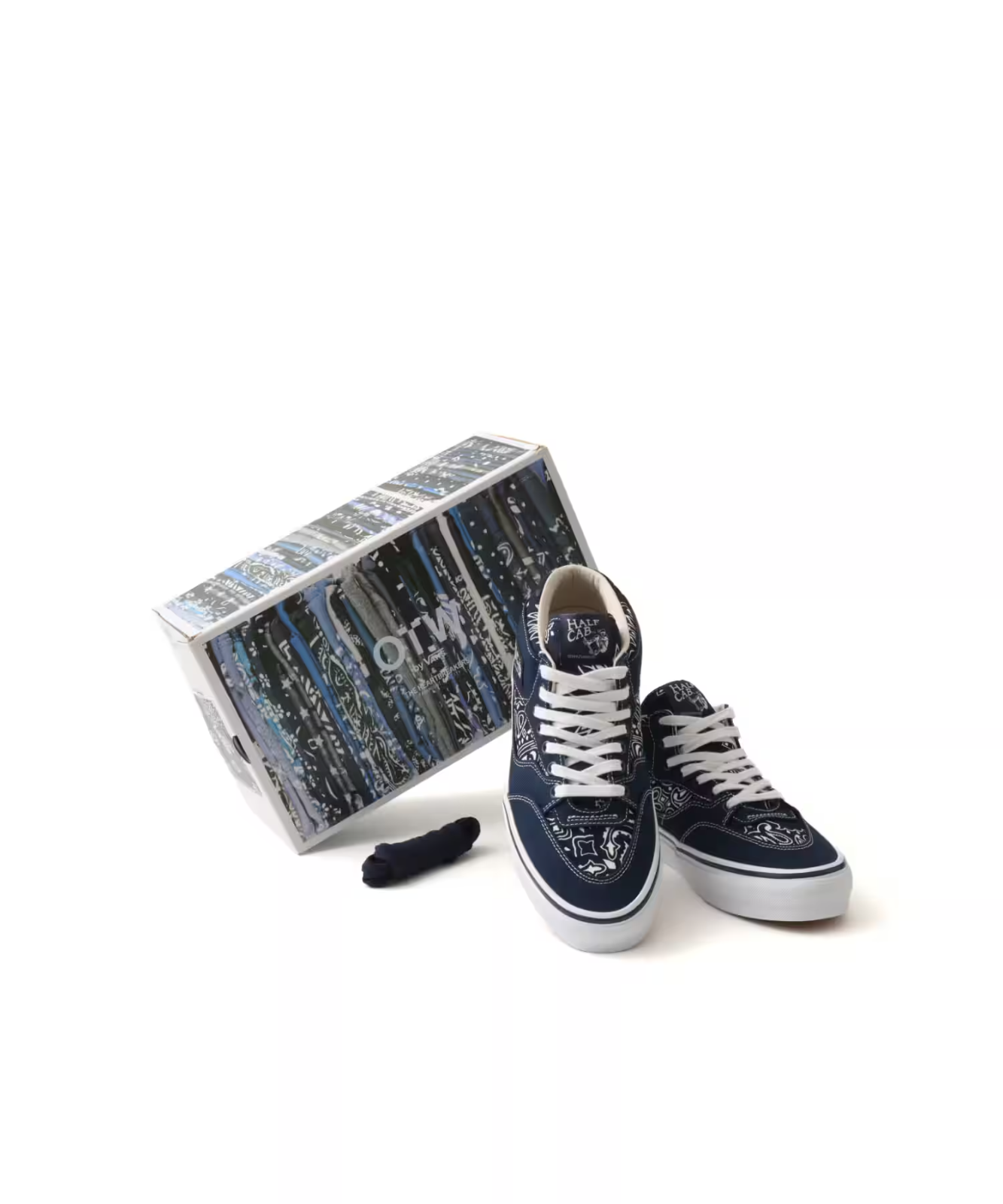 VN000EFYCQ8 Vans OTW HALF CAB 33 "BEDWIN & THE HB'S BANDANA"