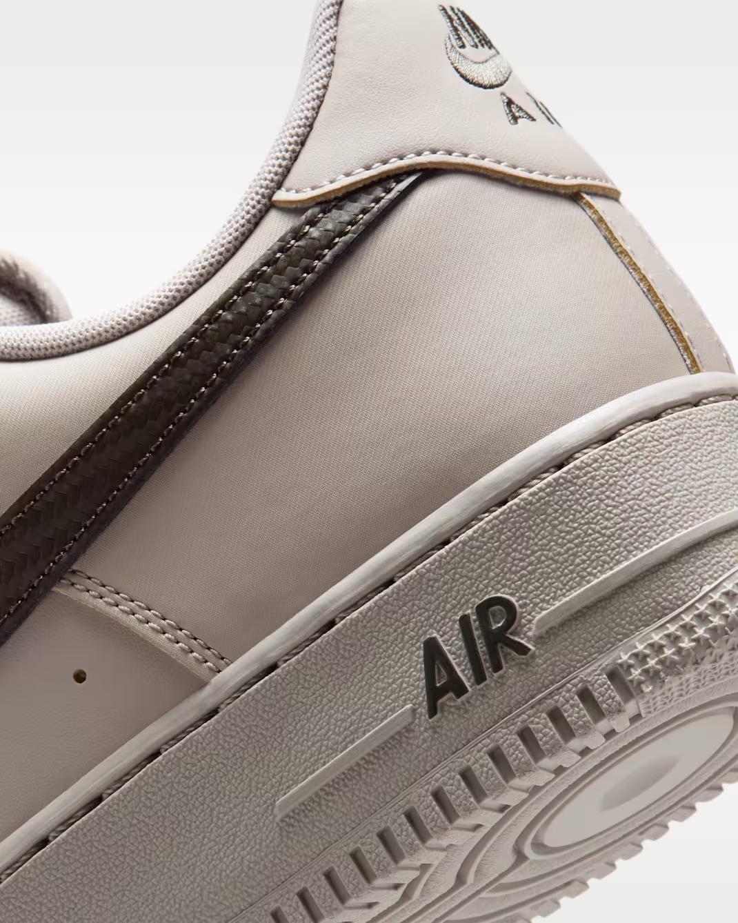 IV5732-002 Nike Air Force 1 Low '07 "College Grey/Newsprint" (Men's)