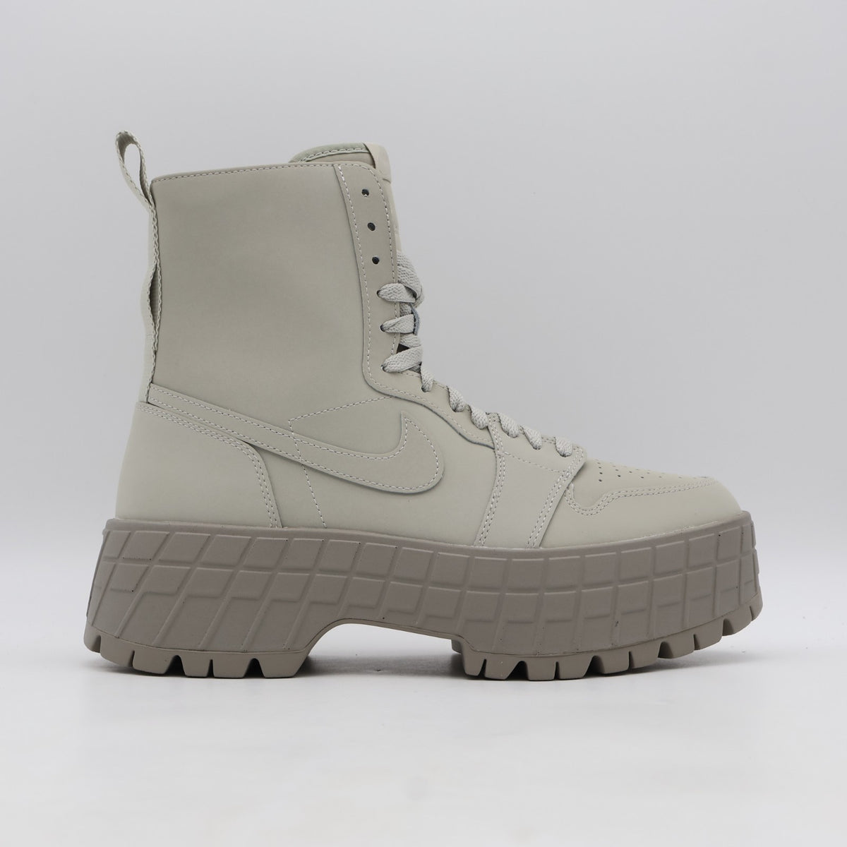 IR0837-099 Nike Air Jordan 1 Brooklyn Pale Grey Enigma Stone (Women's)