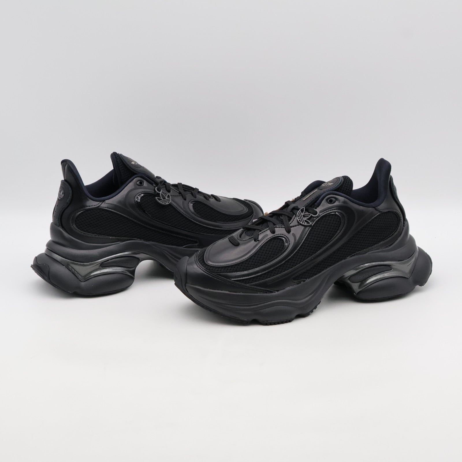 JS2468 adidas Originals Ozvenuz Core Black Charcoal Core White (Women's)