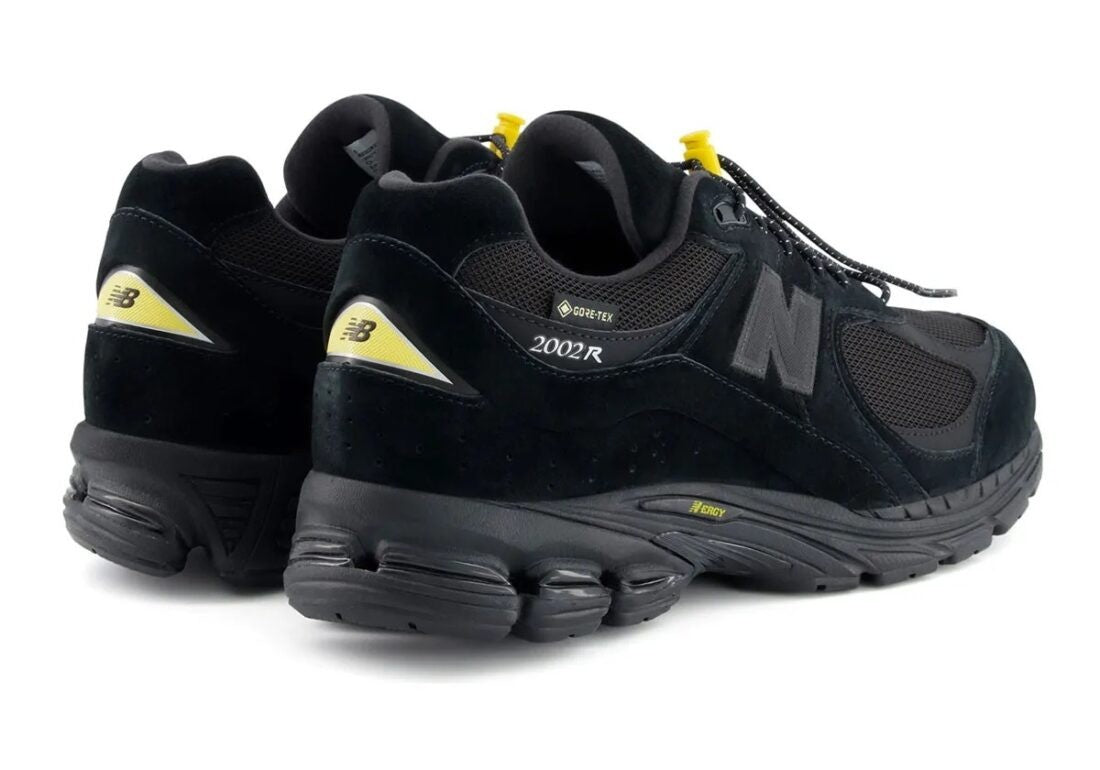 M2002RX3 New Balance 2002R GORE-TEX Black Yellow (Men's)